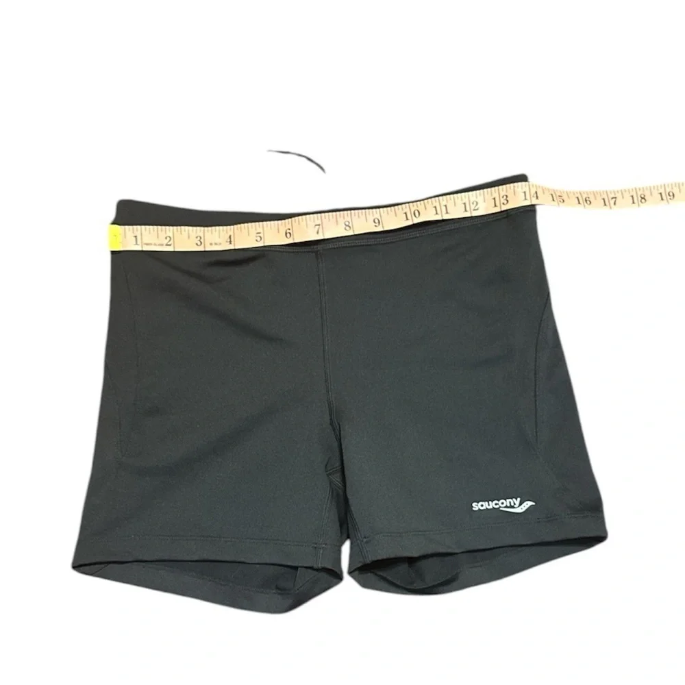 Saucony Women’s Fitted Workout Shorts